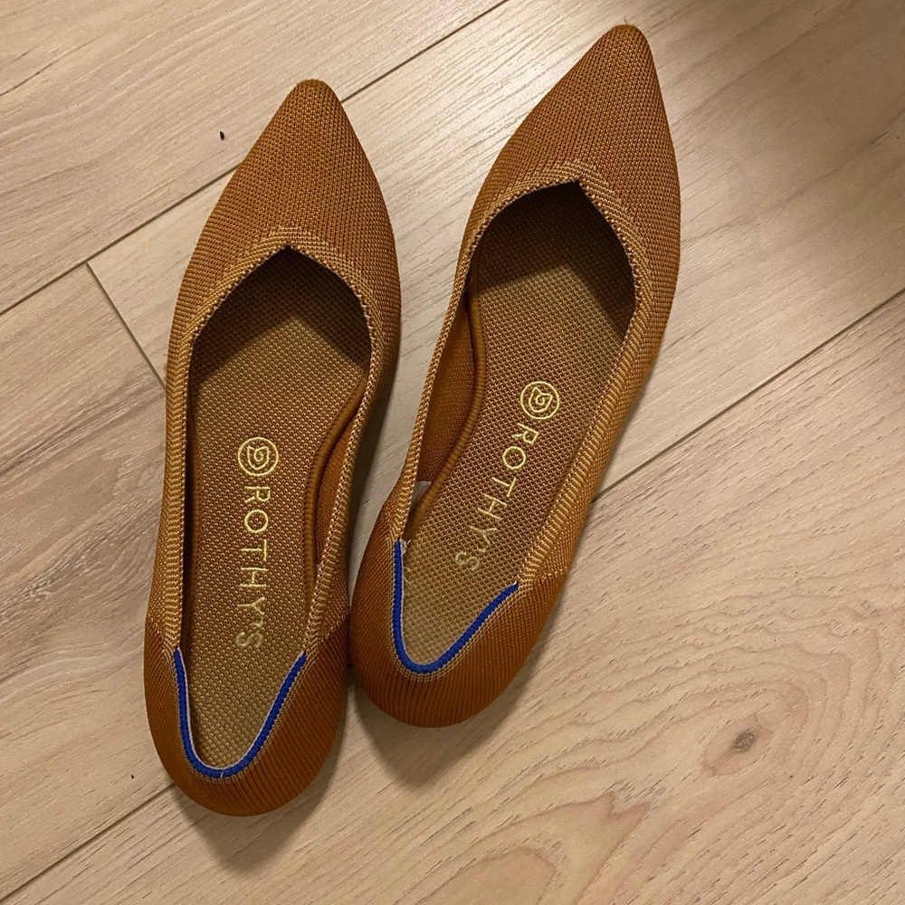 Rothy’s points, tan, 9